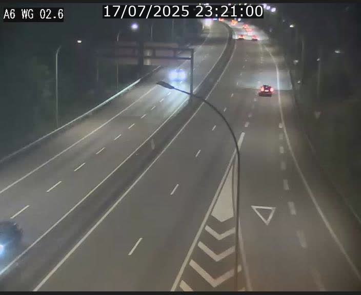 Traffic live webcam Luxembourg Croix de Cessange - A6 - BK 2.6 - direction France/Allemagne