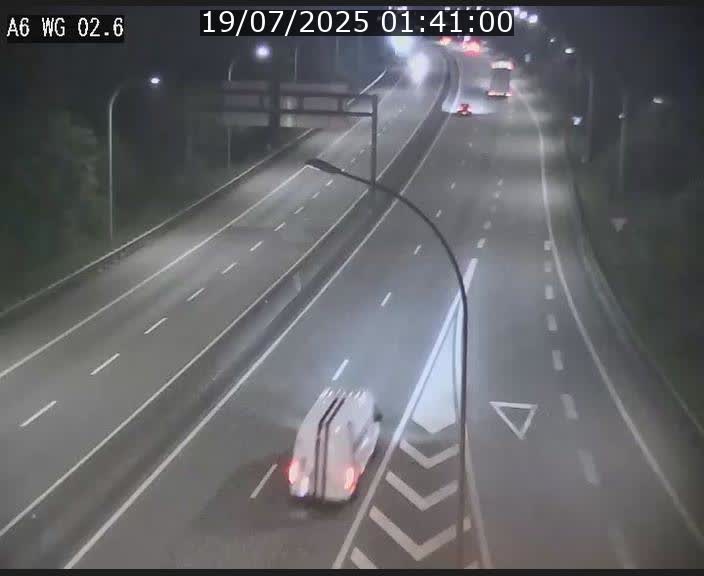 Traffic live webcam Luxembourg Croix de Cessange - A6 - BK 2.6 - direction France/Allemagne