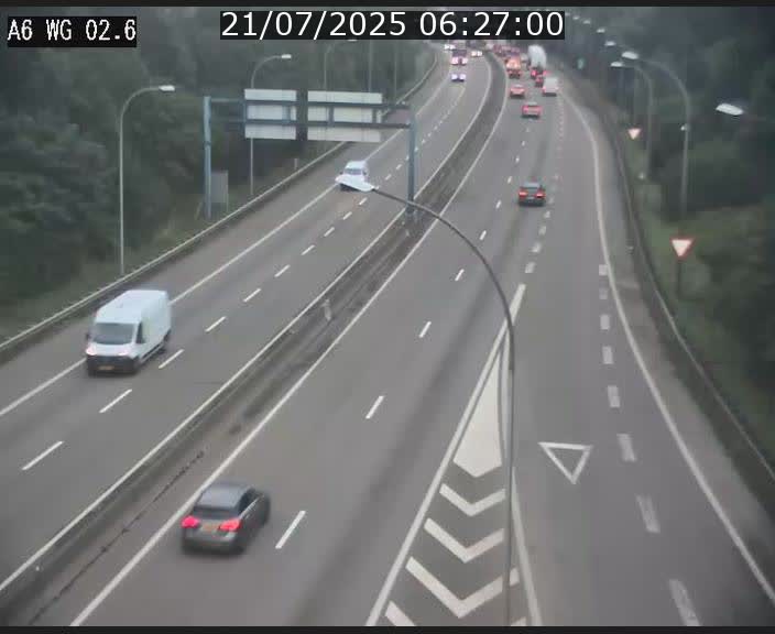 Traffic live webcam Luxembourg Croix de Cessange - A6 - BK 2.6 - direction France/Allemagne