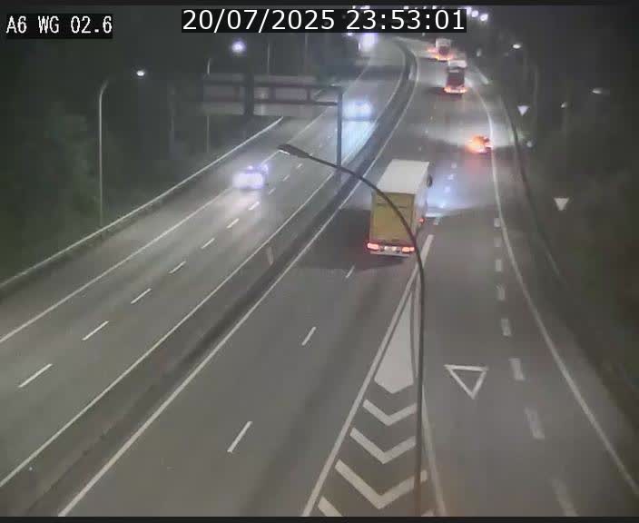 Traffic live webcam Luxembourg Croix de Cessange - A6 - BK 2.6 - direction France/Allemagne
