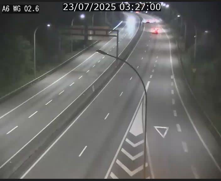 Traffic live webcam Luxembourg Croix de Cessange - A6 - BK 2.6 - direction France/Allemagne