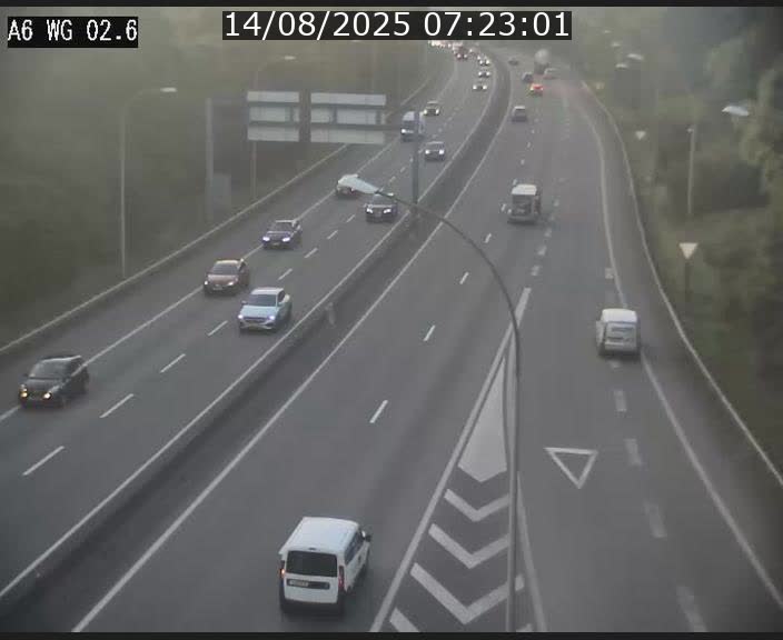 Traffic live webcam Luxembourg Croix de Cessange - A6 - BK 2.6 - direction France/Allemagne