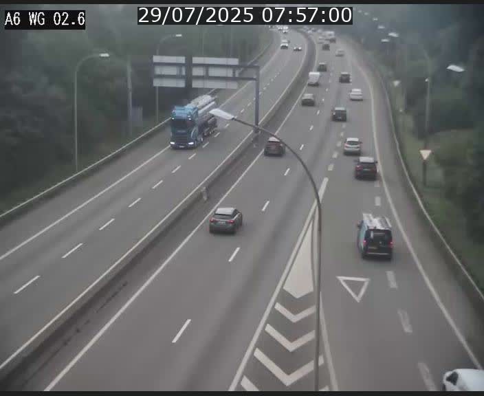 Traffic live webcam Luxembourg Croix de Cessange - A6 - BK 2.6 - direction France/Allemagne