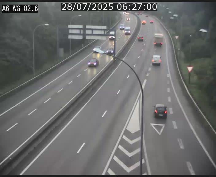 Traffic live webcam Luxembourg Croix de Cessange - A6 - BK 2.6 - direction France/Allemagne