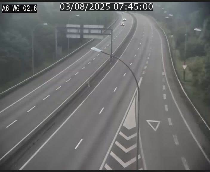 Traffic live webcam Luxembourg Croix de Cessange - A6 - BK 2.6 - direction France/Allemagne