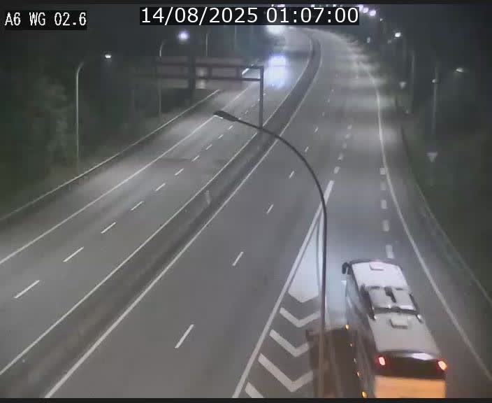 Traffic live webcam Luxembourg Croix de Cessange - A6 - BK 2.6 - direction France/Allemagne