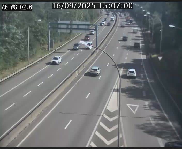 Traffic live webcam Luxembourg Croix de Cessange - A6 - BK 2.6 - direction France/Allemagne
