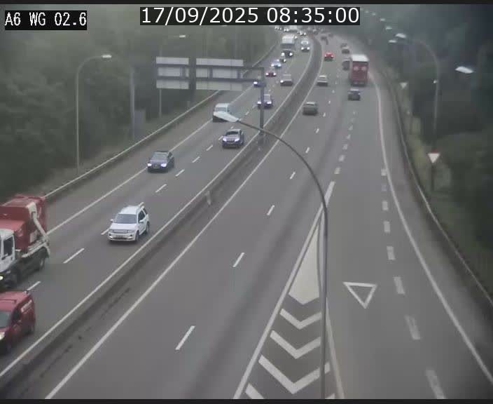 Traffic live webcam Luxembourg Croix de Cessange - A6 - BK 2.6 - direction France/Allemagne