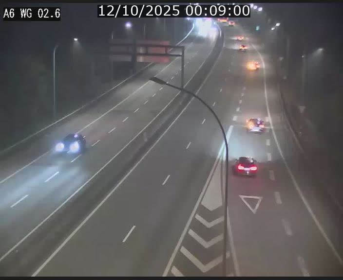 Traffic live webcam Luxembourg Croix de Cessange - A6 - BK 2.6 - direction France/Allemagne