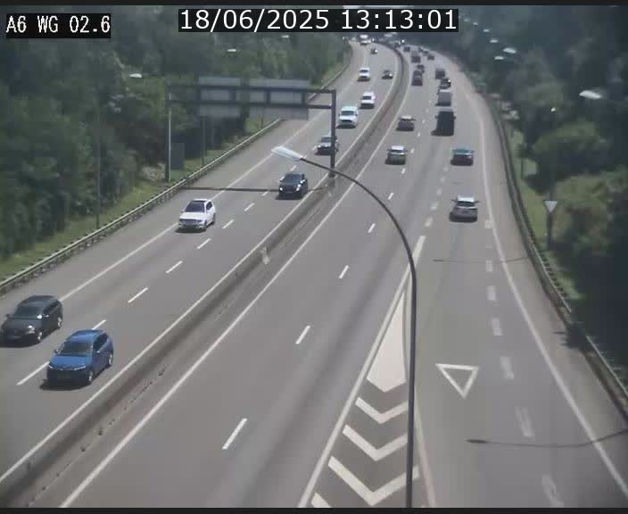 <h2>Traffic live webcam Luxembourg Croix de Cessange - A6 - BK 2.6 - direction France/Allemagne</h2>