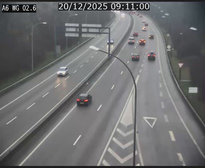 Traffic live webcam Luxembourg Croix de Cessange - A6 - BK 2.6 - direction France/Allemagne