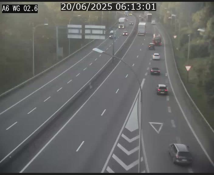 <h2>Traffic live webcam Luxembourg Croix de Cessange - A6 - BK 2.6 - direction France/Allemagne</h2>