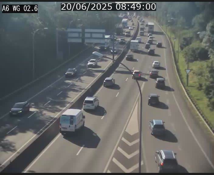<h2>Traffic live webcam Luxembourg Croix de Cessange - A6 - BK 2.6 - direction France/Allemagne</h2>