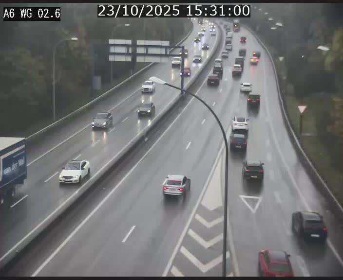 <h2>Traffic live webcam Luxembourg Croix de Cessange - A6 - BK 2.6 - direction France/Allemagne</h2>