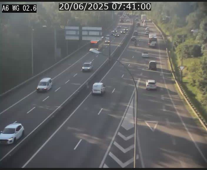 <h2>Traffic live webcam Luxembourg Croix de Cessange - A6 - BK 2.6 - direction France/Allemagne</h2>