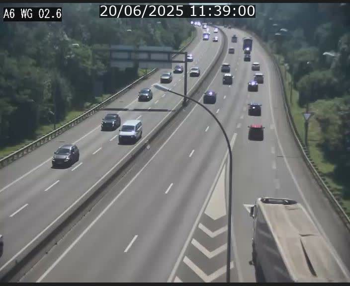 <h2>Traffic live webcam Luxembourg Croix de Cessange - A6 - BK 2.6 - direction France/Allemagne</h2>