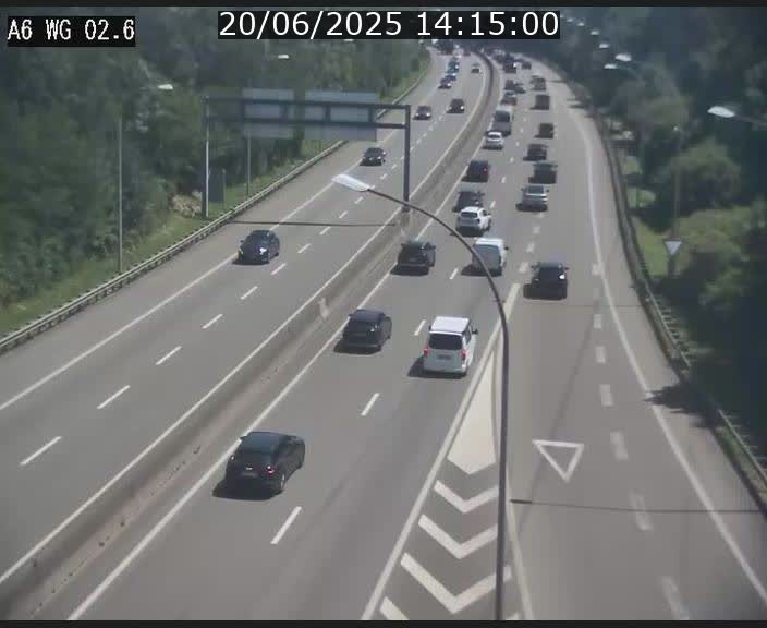 <h2>Traffic live webcam Luxembourg Croix de Cessange - A6 - BK 2.6 - direction France/Allemagne</h2>