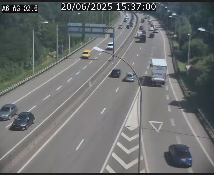 <h2>Traffic live webcam Luxembourg Croix de Cessange - A6 - BK 2.6 - direction France/Allemagne</h2>