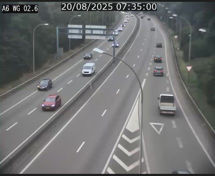 <h2>Traffic live webcam Luxembourg Croix de Cessange - A6 - BK 2.6 - direction France/Allemagne</h2>