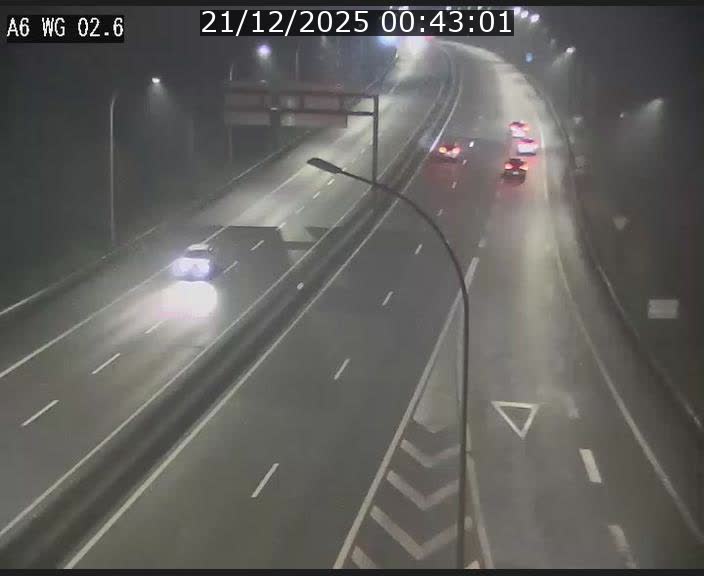 <h2>Traffic live webcam Luxembourg Croix de Cessange - A6 - BK 2.6 - direction France/Allemagne</h2>