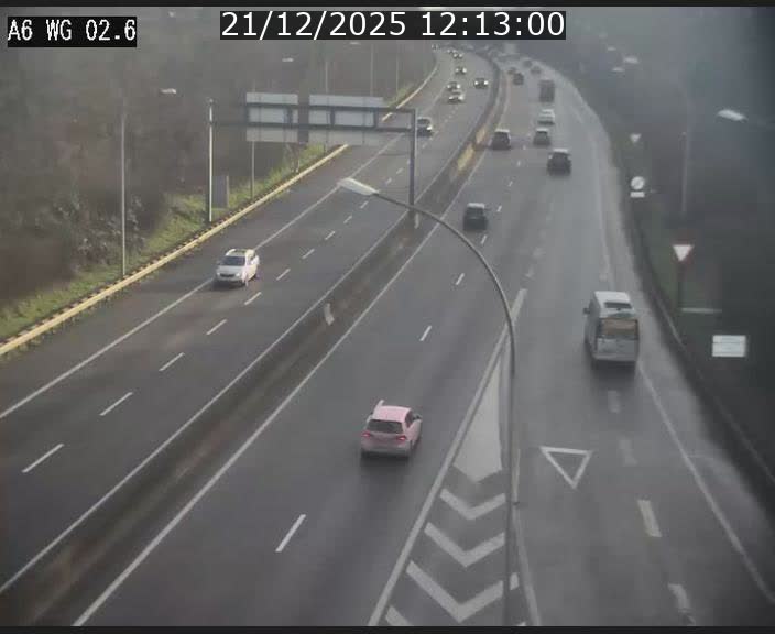 <h2>Traffic live webcam Luxembourg Croix de Cessange - A6 - BK 2.6 - direction France/Allemagne</h2>