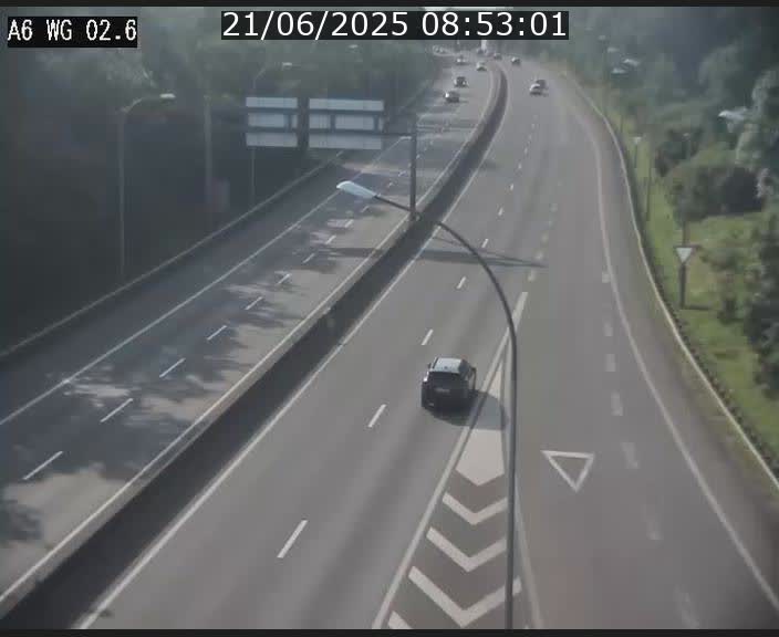 <h2>Traffic live webcam Luxembourg Croix de Cessange - A6 - BK 2.6 - direction France/Allemagne</h2>
