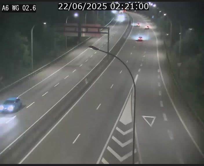<h2>Traffic live webcam Luxembourg Croix de Cessange - A6 - BK 2.6 - direction France/Allemagne</h2>