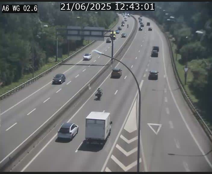 <h2>Traffic live webcam Luxembourg Croix de Cessange - A6 - BK 2.6 - direction France/Allemagne</h2>