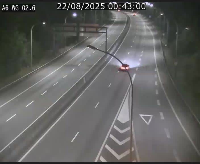 <h2>Traffic live webcam Luxembourg Croix de Cessange - A6 - BK 2.6 - direction France/Allemagne</h2>