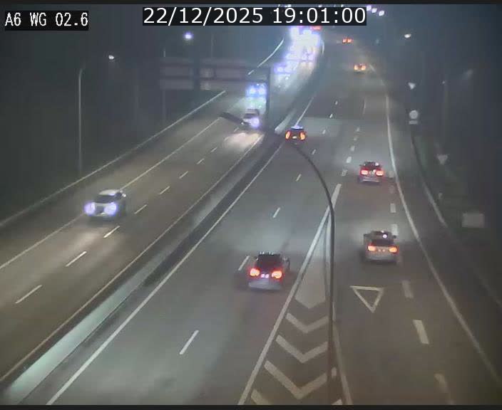 <h2>Traffic live webcam Luxembourg Croix de Cessange - A6 - BK 2.6 - direction France/Allemagne</h2>