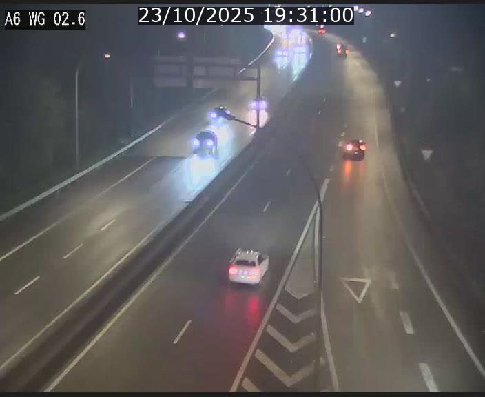 <h2>Traffic live webcam Luxembourg Croix de Cessange - A6 - BK 2.6 - direction France/Allemagne</h2>