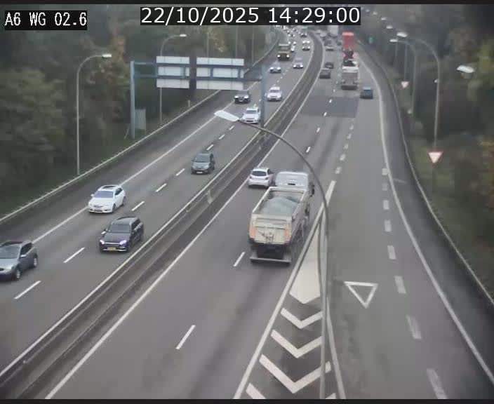 Traffic live webcam Luxembourg Croix de Cessange - A6 - BK 2.6 - direction France/Allemagne