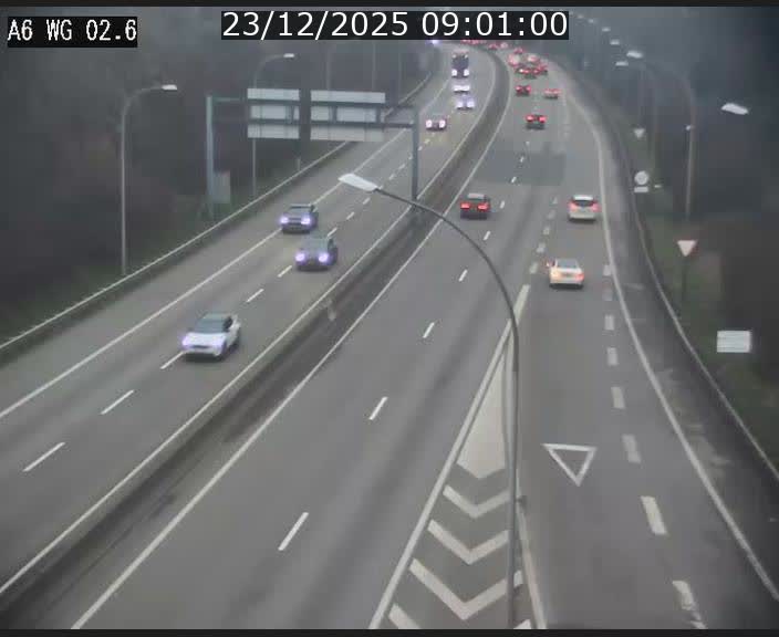 <h2>Traffic live webcam Luxembourg Croix de Cessange - A6 - BK 2.6 - direction France/Allemagne</h2>