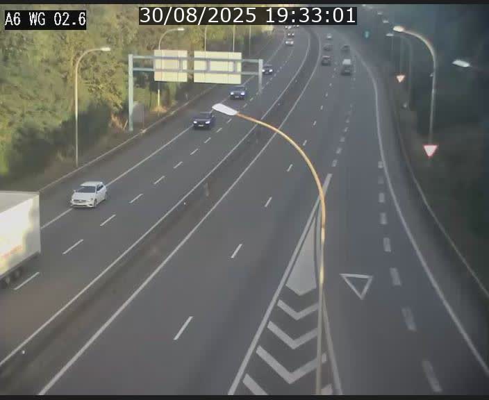 <h2>Traffic live webcam Luxembourg Croix de Cessange - A6 - BK 2.6 - direction France/Allemagne</h2>