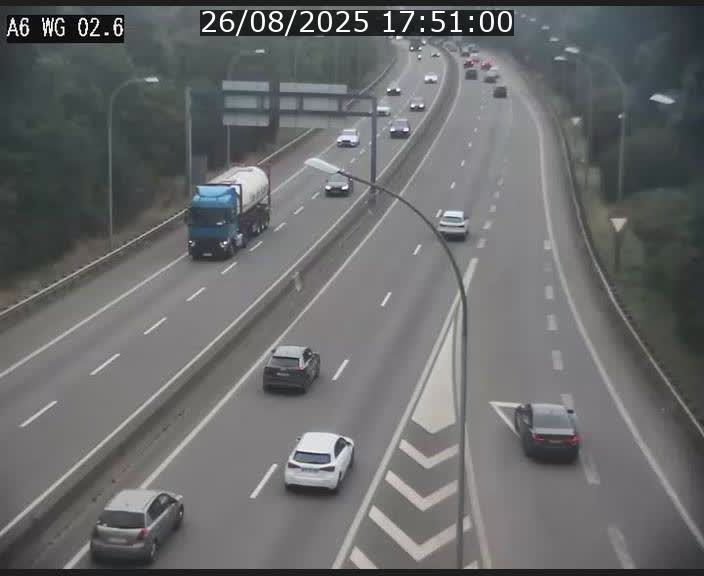 <h2>Traffic live webcam Luxembourg Croix de Cessange - A6 - BK 2.6 - direction France/Allemagne</h2>