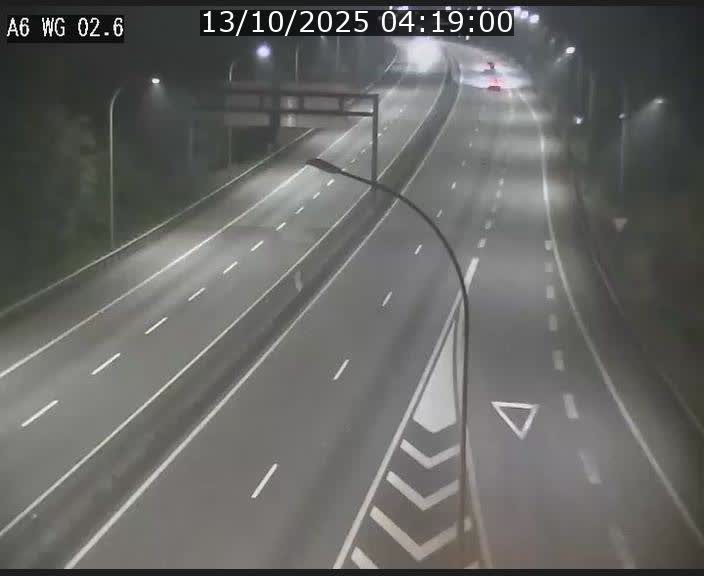<h2>Traffic live webcam Luxembourg Croix de Cessange - A6 - BK 2.6 - direction France/Allemagne</h2>