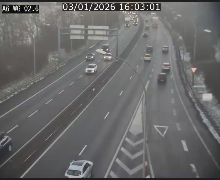 <h2>Traffic live webcam Luxembourg Croix de Cessange - A6 - BK 2.6 - direction France/Allemagne</h2>