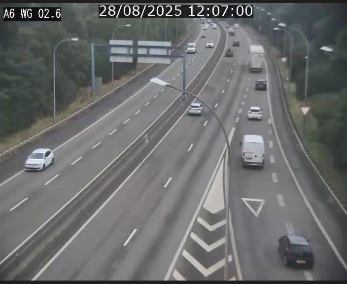 <h2>Traffic live webcam Luxembourg Croix de Cessange - A6 - BK 2.6 - direction France/Allemagne</h2>