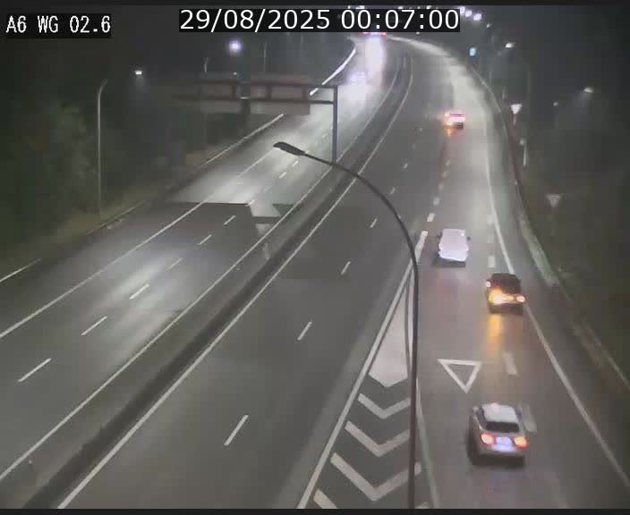 <h2>Traffic live webcam Luxembourg Croix de Cessange - A6 - BK 2.6 - direction France/Allemagne</h2>