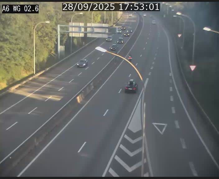 <h2>Traffic live webcam Luxembourg Croix de Cessange - A6 - BK 2.6 - direction France/Allemagne</h2>