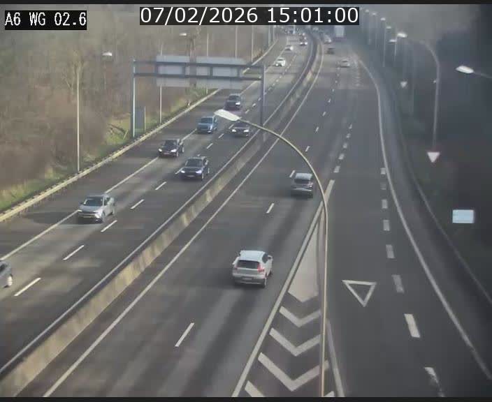 <h2>Traffic live webcam Luxembourg Croix de Cessange - A6 - BK 2.6 - direction France/Allemagne</h2>