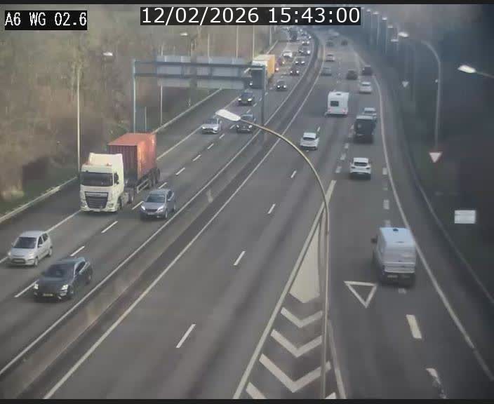 <h2>Traffic live webcam Luxembourg Croix de Cessange - A6 - BK 2.6 - direction France/Allemagne</h2>