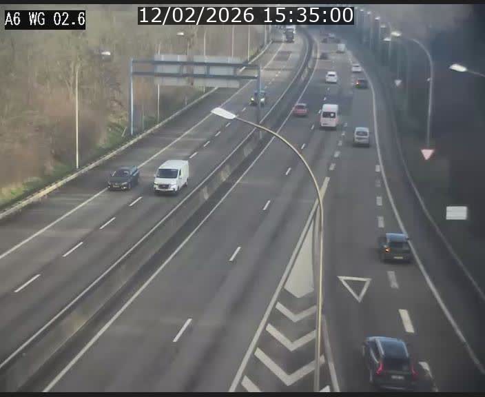 <h2>Traffic live webcam Luxembourg Croix de Cessange - A6 - BK 2.6 - direction France/Allemagne</h2>