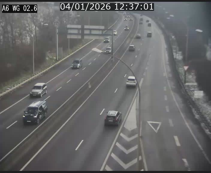 <h2>Traffic live webcam Luxembourg Croix de Cessange - A6 - BK 2.6 - direction France/Allemagne</h2>