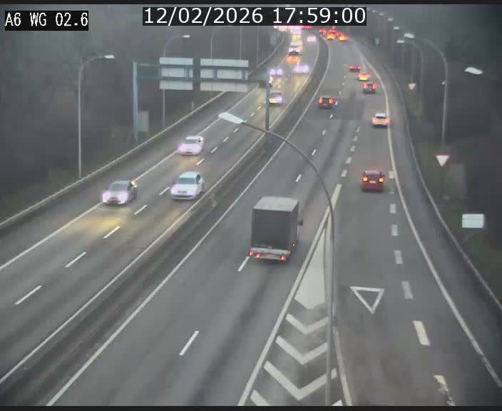 <h2>Traffic live webcam Luxembourg Croix de Cessange - A6 - BK 2.6 - direction France/Allemagne</h2>