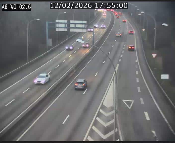 <h2>Traffic live webcam Luxembourg Croix de Cessange - A6 - BK 2.6 - direction France/Allemagne</h2>