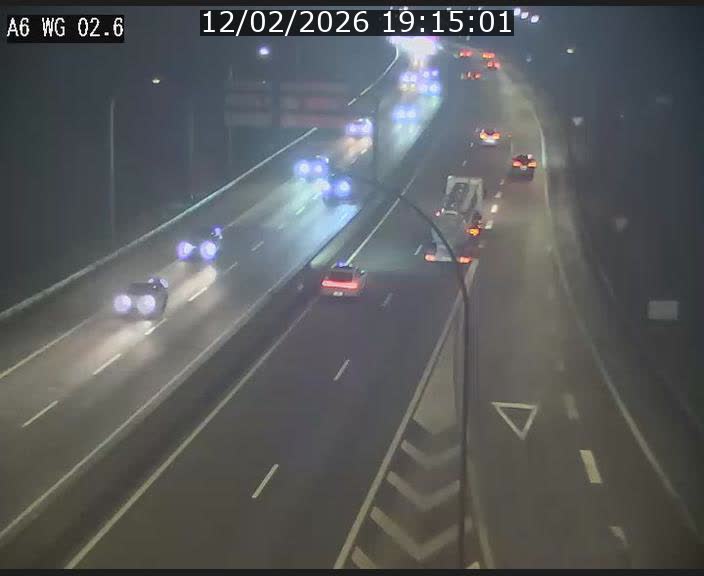 <h2>Traffic live webcam Luxembourg Croix de Cessange - A6 - BK 2.6 - direction France/Allemagne</h2>