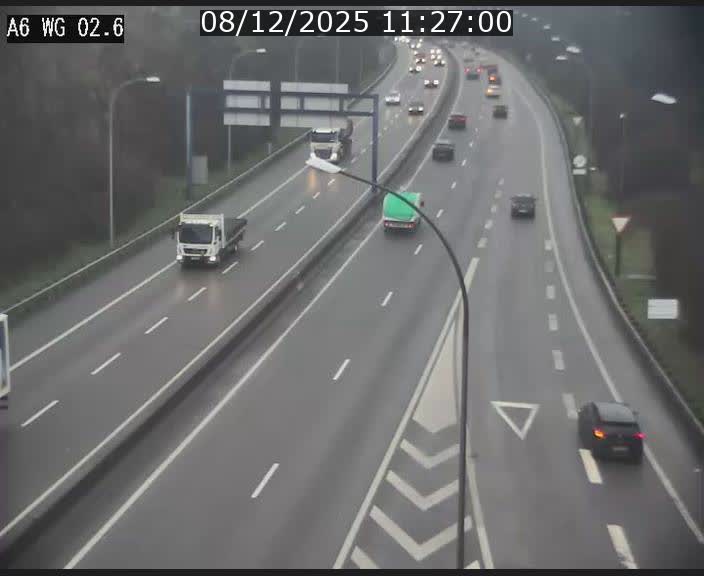 <h2>Traffic live webcam Luxembourg Croix de Cessange - A6 - BK 2.6 - direction France/Allemagne</h2>