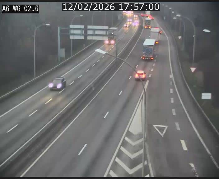 <h2>Traffic live webcam Luxembourg Croix de Cessange - A6 - BK 2.6 - direction France/Allemagne</h2>