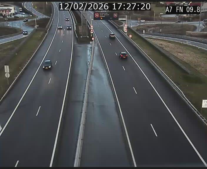 <h2>Caméra trafic Luxembourg - A7, Tunnel Gousselerbierg, sortie sud, direction rond-point Lorentzweiler (BK 9.9)</h2>